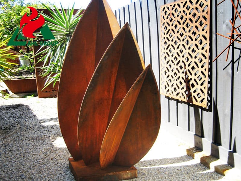 <h3>THE 15 BEST Contemporary Metal Sculptures for 2023 | Houzz</h3>
